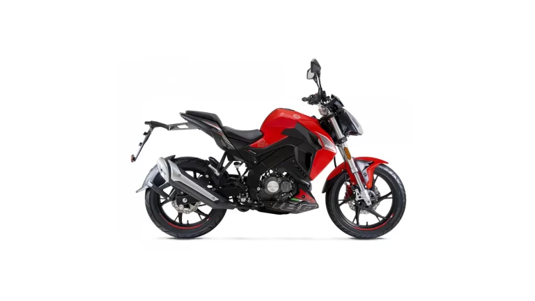 Motocicleta Benelli 180S color rojo